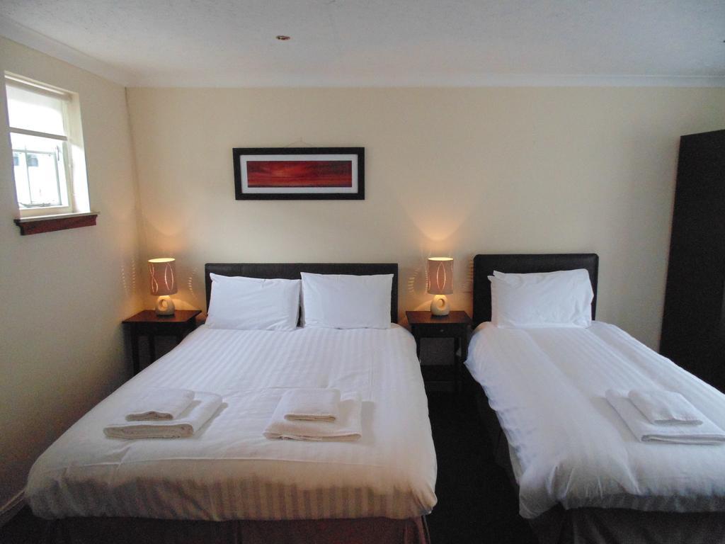 Cedar Inn 爱丁堡 外观 照片