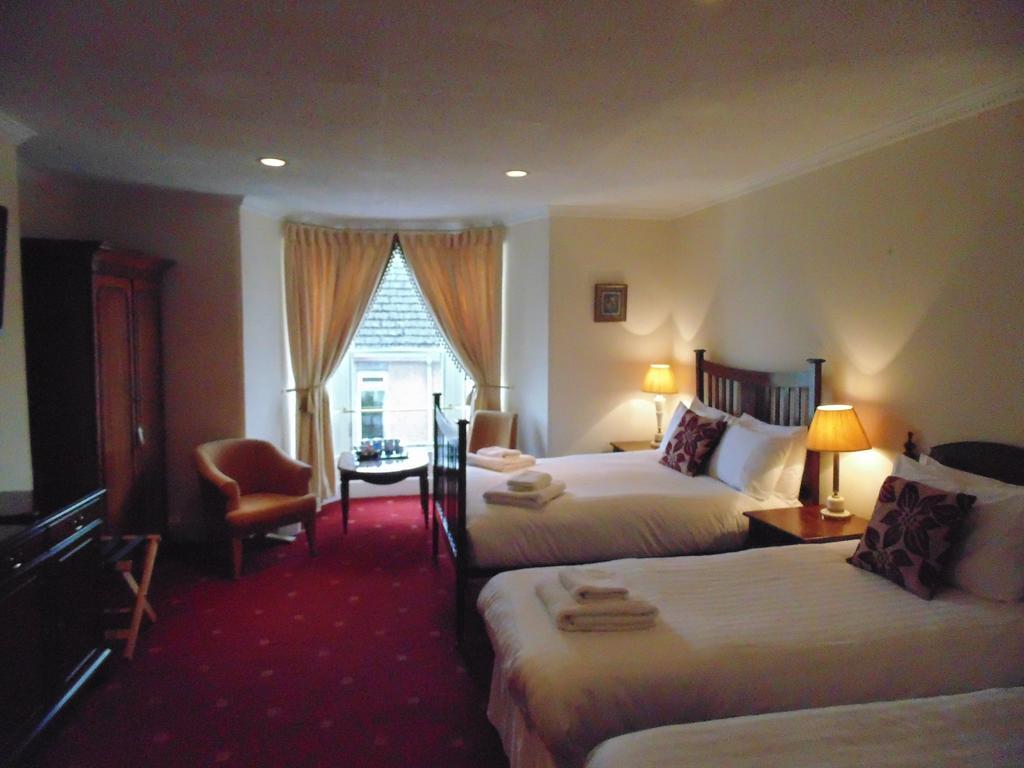 Cedar Inn 爱丁堡 外观 照片