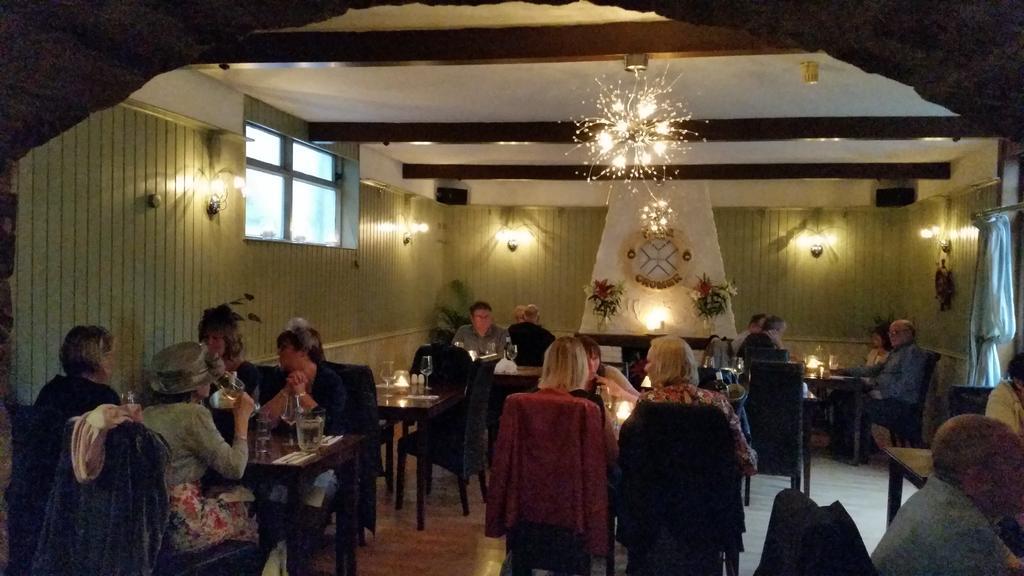 Cedar Inn 爱丁堡 外观 照片