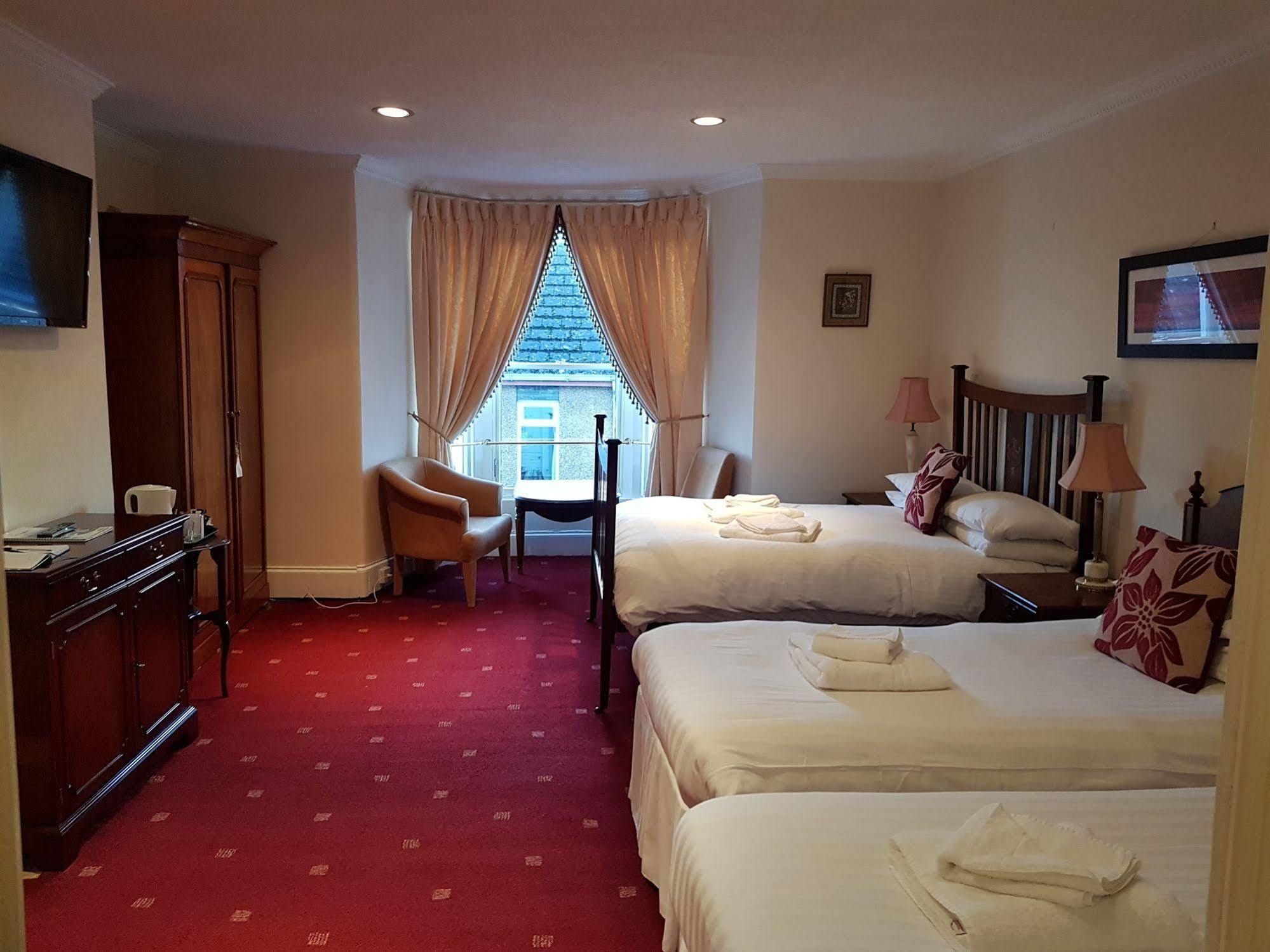 Cedar Inn 爱丁堡 外观 照片